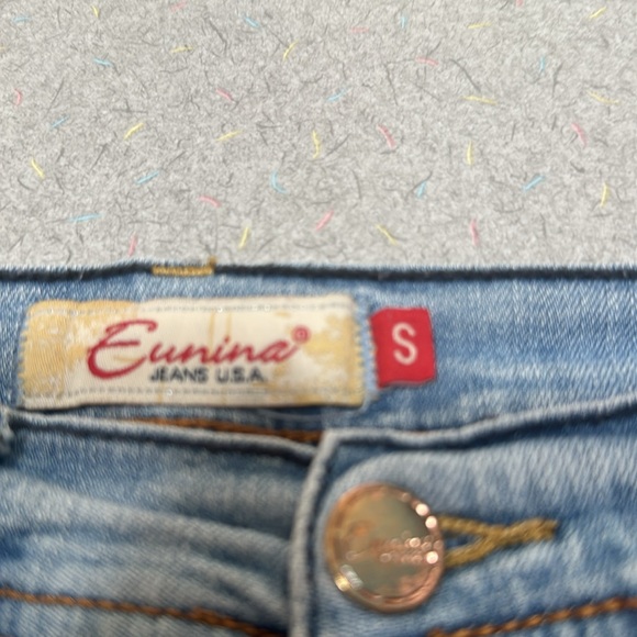 Eunina  shorts size small - Picture 6 of 7